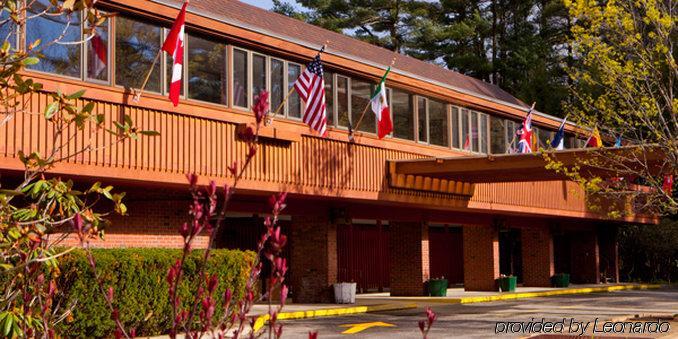 The Inn At Crumpin-Fox Bernardston Екстер'єр фото
